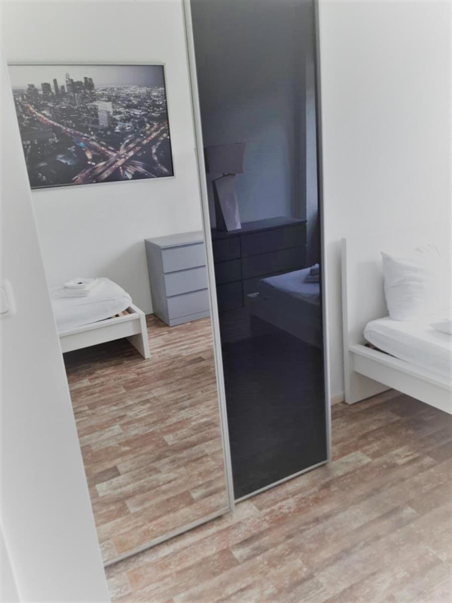 Mehrbett-Apartment 6 Citynah, Einfache Ausstattung Hamburg Ngoại thất bức ảnh